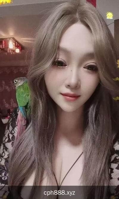 铁西大奶喷水少妇