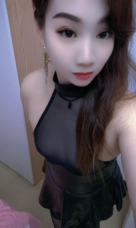 越秀轻熟黑丝少妇
